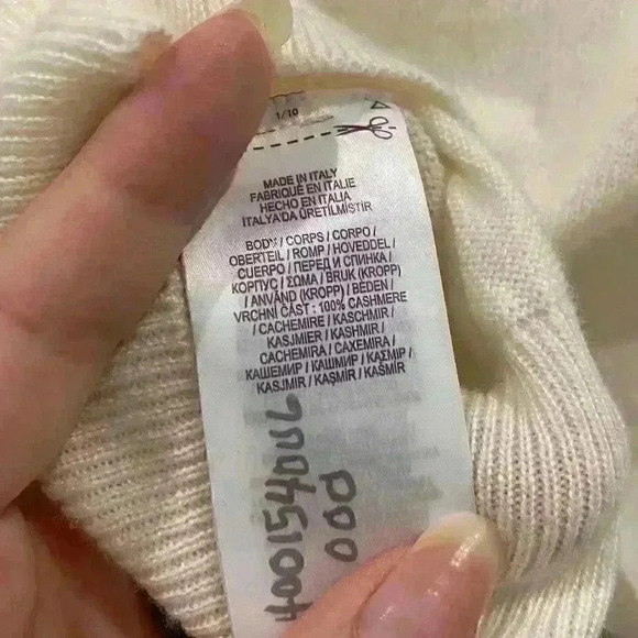 NWT RALPH LAUREN PURPLE LABEL | 100% Cashmere Cardigan Cream | Sz L MSRP$1450 - Picture 7 of 8